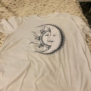 womens sun design t-shirt